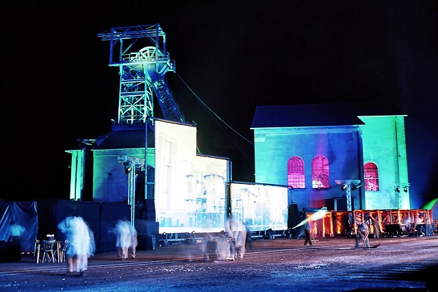 A beautiful light show at a French colliery !