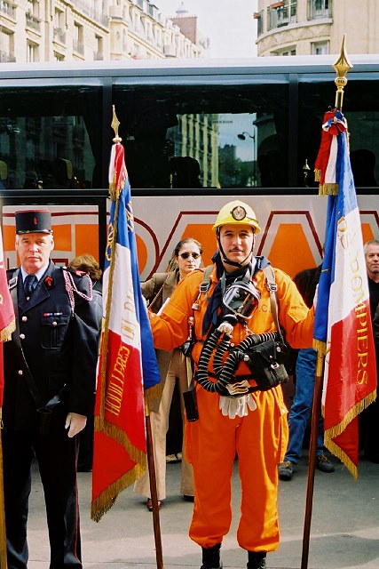 A member of the underground fire brigade in Paris !