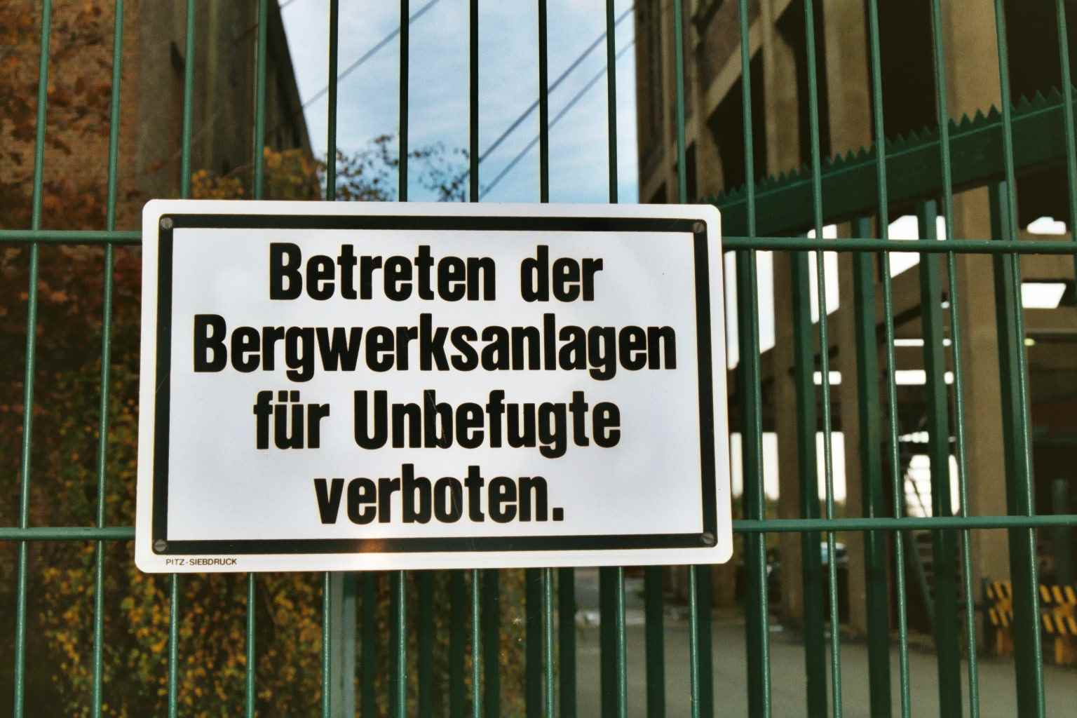 Achtung !
