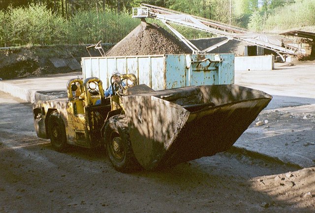 Im Bergbau braucht man schwere Maschinen !