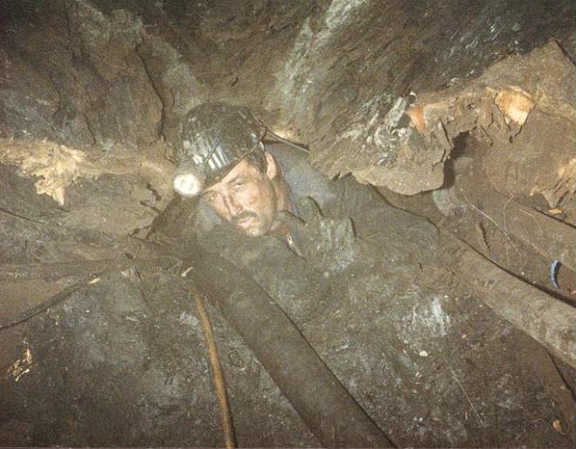 A miner in a collapsed roadway !