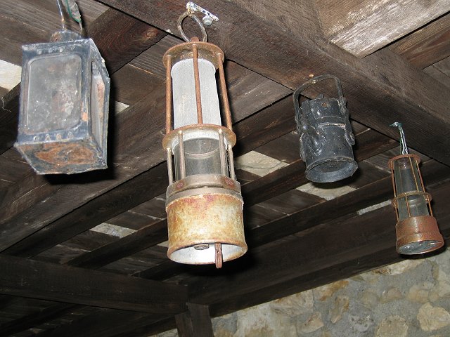 Miners' lamps at Helenen shaft !
