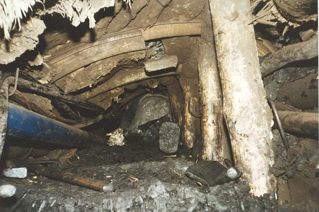A crawling miner underground !